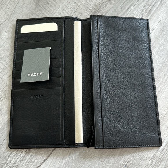 NWT Bally Vintage 90s Bi-Fold Black Leather Wallet - Picture 5 of 11
